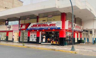 LOCAL EN ALQUILER - MEZANINE ESQUINERO EN ZONA ESTRATÉGICA Y COMERCIAL. ROCAUERTE Y NAPOLEON MERA EDIFICIO ESQ.  - MACHALA-EL ORO-ECUADOR.
