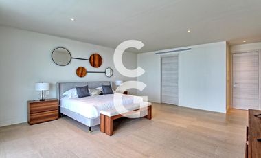 Departamento en Renta en Cancún en SLS Harbour Beach con vista al mar