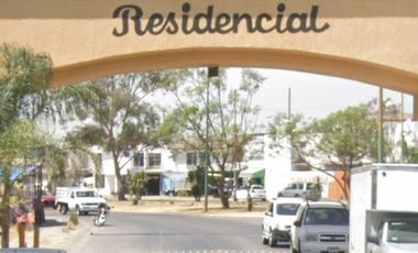 ¡APROVECHA ESTA INCREÍBLE OPORTUNIDAD DE HACER CRECER TU PATRIMONIO! Casa en REMATE HIPOTECARIO BANCARIO Fraccionamiento Villa Fontana, Tlaquepaque, J