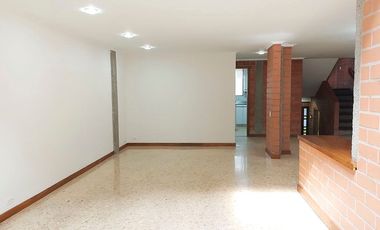 PR17552  Casa en venta en Los Naranjos