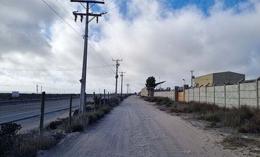 Arriendo terreno a Empresas 12500 M2 con Oficinas, El Panul Coquimbo