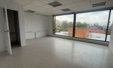 Oficinas En Arriendo El Nogal - Carrera 11