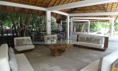 HERMOSA Y BIEN EQUIPADA CASA EN RENTA-VENTA Puerto Morelos