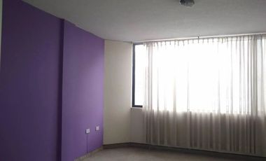 Venta de Casa Independiente Sector Ponceano Bajo, cerca al condado Shopping, Norte de Quito