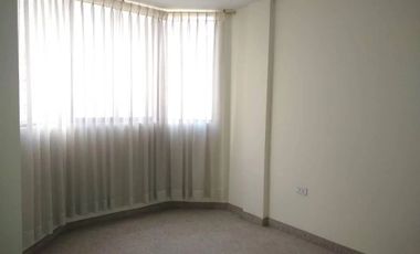 Venta de Casa Independiente Sector Ponceano Bajo, cerca al condado Shopping, Norte de Quito