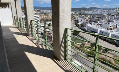 NUEVO‼️ PENTHOUSE DE DOS NIVELES EN RENTA, JURIQUILLA, QRO.