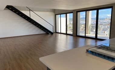 NUEVO‼️ PENTHOUSE DE DOS NIVELES EN RENTA, JURIQUILLA, QRO.