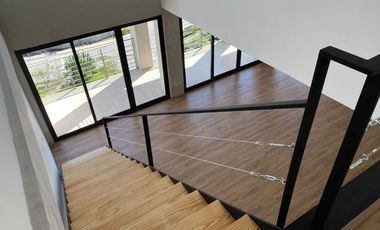 NUEVO‼️ PENTHOUSE DE DOS NIVELES EN RENTA, JURIQUILLA, QRO.