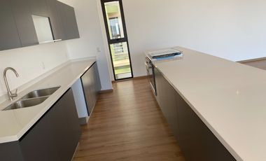 NUEVO‼️ PENTHOUSE DE DOS NIVELES EN RENTA, JURIQUILLA, QRO.