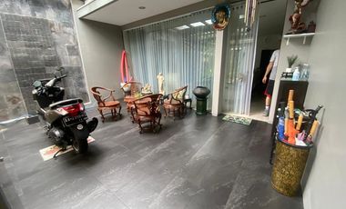 Premium House for Rent in Hyarta Palagan! 4 bedrooms near Hyatt Hotel and University