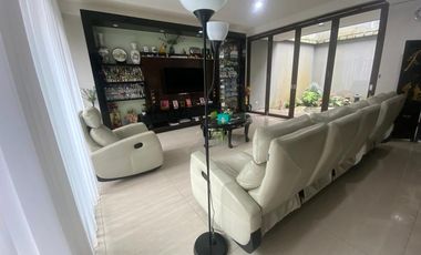 Premium House for Rent in Hyarta Palagan! 4 bedrooms near Hyatt Hotel and University