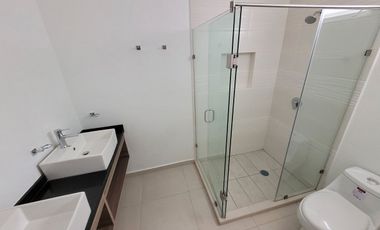 ESTRENA CASA COTO VICENZA EN ESQUINA CON ROOF GARDEN, BOSQUES DE SANTA ANITA