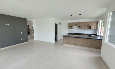 ESTRENA CASA COTO VICENZA EN ESQUINA CON ROOF GARDEN, BOSQUES DE SANTA ANITA