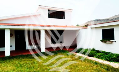 SE VENDE COMO TERRENO PARA  PROYECTO O CONDOMINIO DE  2,584 m². ¡CAMPO Y PLAYA !...