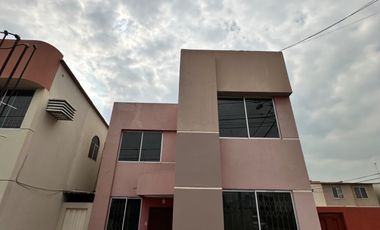CASA 116m2 ESQUINERA, URB. CATALUÑA, DAULE, VIA A SALITRE