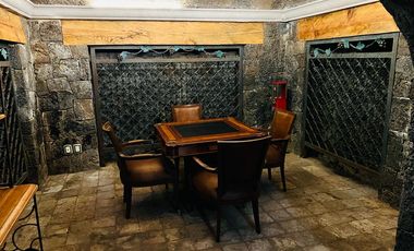 EN VENTA LUJOSA CASA EN PRIVADA DE LEÑEROS CON VIGILANCIA, COL. VISTA HERMOSA, CUERNAVACA MOR.