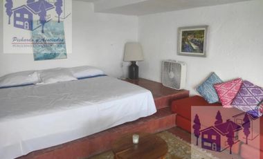 Casa en Venta en Tequesquitengo Morelos Estilo Arabe Mediterraneo a orilla del lago