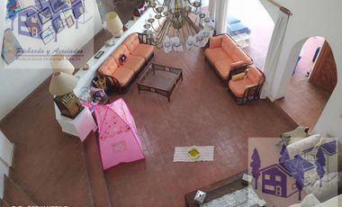 Casa en Venta en Tequesquitengo Morelos Estilo Arabe Mediterraneo a orilla del lago