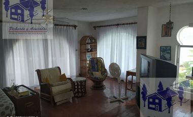 Casa en Venta en Tequesquitengo Morelos Estilo Arabe Mediterraneo a orilla del lago