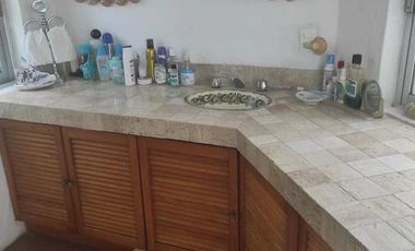 Casa en Venta en Tequesquitengo Morelos Estilo Arabe Mediterraneo a orilla del lago