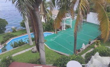 Casa en Venta en Tequesquitengo Morelos Estilo Arabe Mediterraneo a orilla del lago