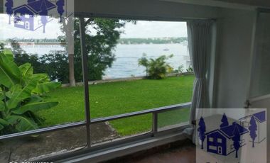 Casa en Venta en Tequesquitengo Morelos Estilo Arabe Mediterraneo a orilla del lago