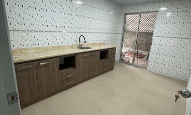 EN VENTA LOCAL COMERCIAL NUEVO EN AVENIDA ESPAÑA, SAN VICENTE DE TAGUA TAGUA.