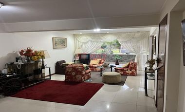 Venta de departamento con vista al parque Urb. Las Gardenias en Surco.