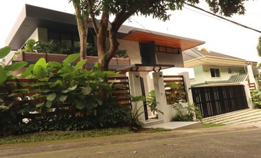 3 Storey Elegant House and Lot with 5 Bedroom and 3 Car Garage in Katipunan