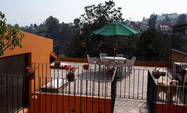 A T E N C I O N  EN VENTA PRECIOSA CASA EN LA HERRADURA CON VISTAS HERMOSAS Y MUCHO SOL