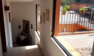 A T E N C I O N  EN VENTA PRECIOSA CASA EN LA HERRADURA CON VISTAS HERMOSAS Y MUCHO SOL