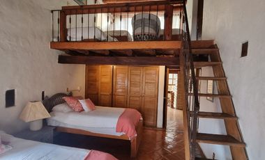 MAGNIFICA CASA EN VENTA, ESTILO VALLESANA
