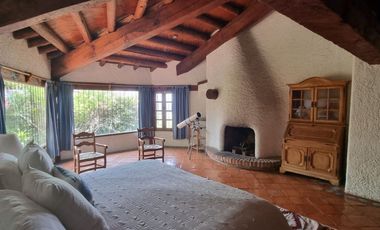 MAGNIFICA CASA EN VENTA, ESTILO VALLESANA
