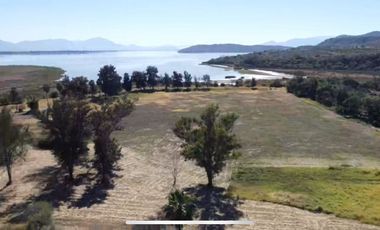 terreno en villa corona junto a la laguna
