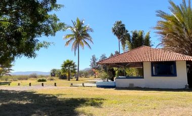terreno en villa corona junto a la laguna