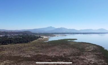 terreno en villa corona junto a la laguna