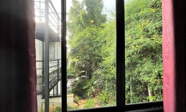 A 2- story house for sale with beautiful mountain view in a peaceful neighborhood