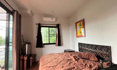 A 2- story house for sale with beautiful mountain view in a peaceful neighborhood