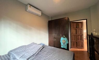 A 2- story house for sale with beautiful mountain view in a peaceful neighborhood