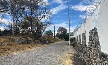 VENDO TERRENO EN CUERNAVACA FRACC. GRANJAS MERIDA, FRENTE AL TEC. DE MONTERREY