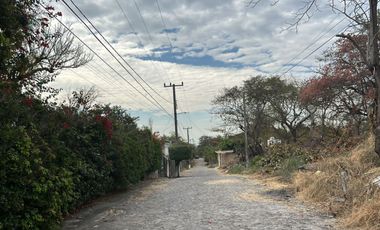 VENDO TERRENO EN CUERNAVACA FRACC. GRANJAS MERIDA, FRENTE AL TEC. DE MONTERREY