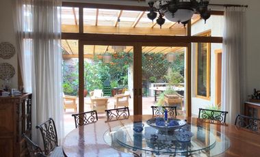 Casa en Venta en la Urb. Auqui Chico, en el mejor sector de Cumbayá, Quito, Ecuador