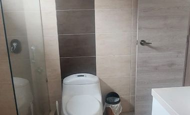 Samborondon, Renta de Hermosa Casa 4 Dorm. con Piscina y Jacuzzi Amoblada