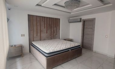 Samborondon, Renta de Hermosa Casa 4 Dorm. con Piscina y Jacuzzi Amoblada
