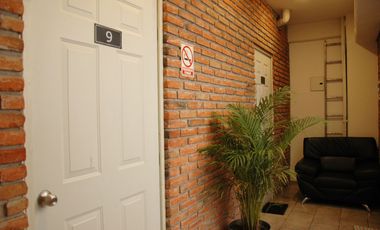 Oficina en renta en av adolfo lopez mateos, a 5 minutos de mundo E