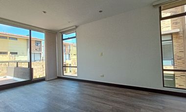 VENDO CASA  EN CONDOMINIO CAJICA