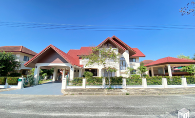 Property ID447HS Detached house, 4bedsroom, 4bathsroom, 290 sq.m. Bann Nai Fan - San Kamphaeng