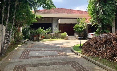 Varsity Hills House and Lot for Sale! Quezon City