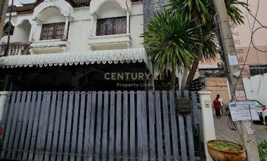 2 storey townhouse for sale, Ratchada-Sutthisan location, near MRT/50-TH-66008