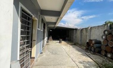 2 Storey Building Warehouse and Commercial or Office for Rent at Caloocan City